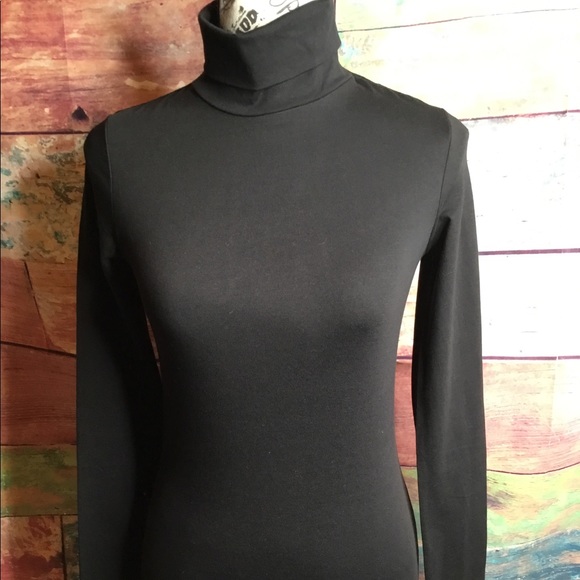 H&M Tops - H & M Women’s Turtleneck